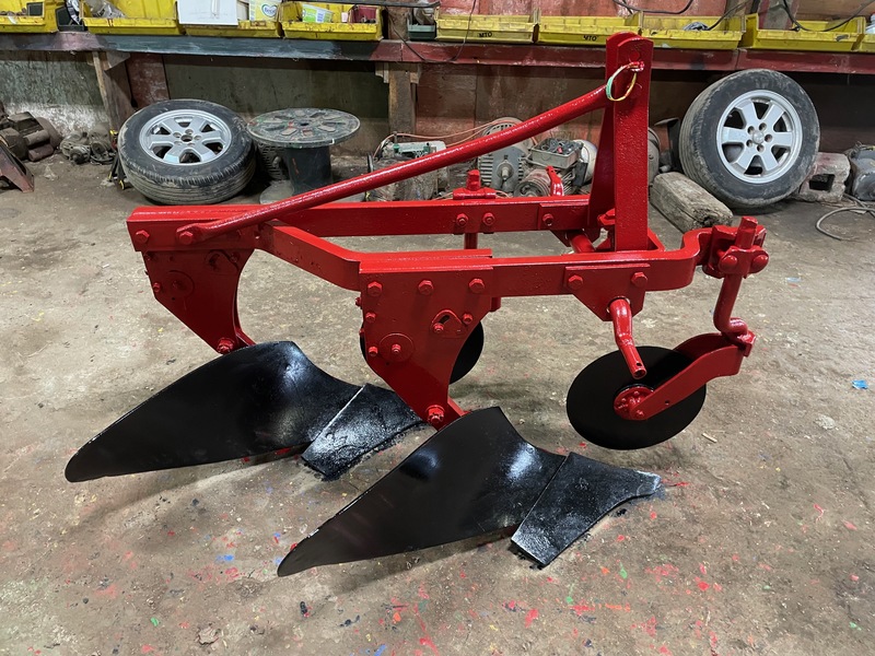 Tillage - Plows  Massey Ferguson 2 Furrow Plow - 3 Point Hitch Photo